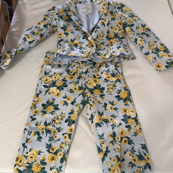 Matching suit size 6 yellow blue floral